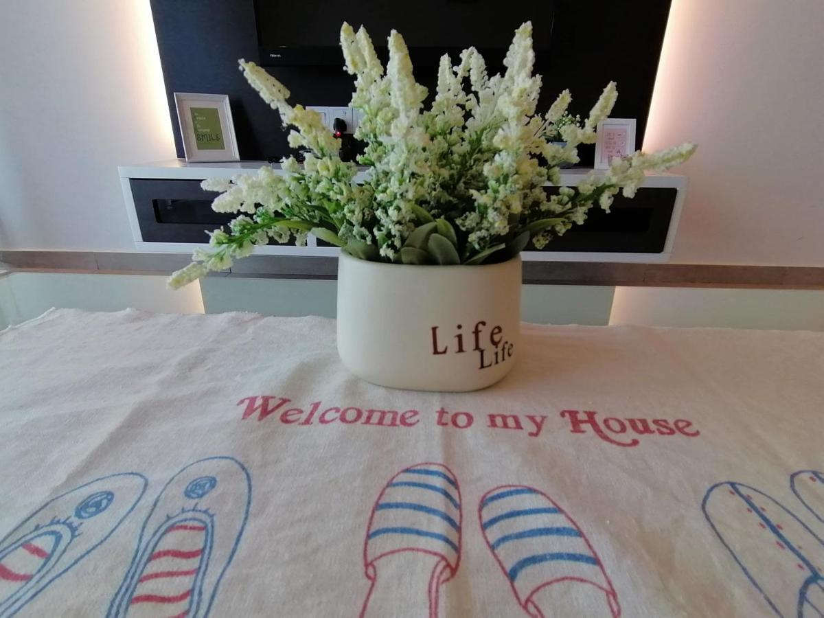 อพาร์ตเมนต์ 2 ห้องนอน 2 ห้องน้ำส่วนตัว ขนาด 99 ตร.ม. – กลางเมืองมะละกา Apartment Malacca ภายนอก รูปภาพ