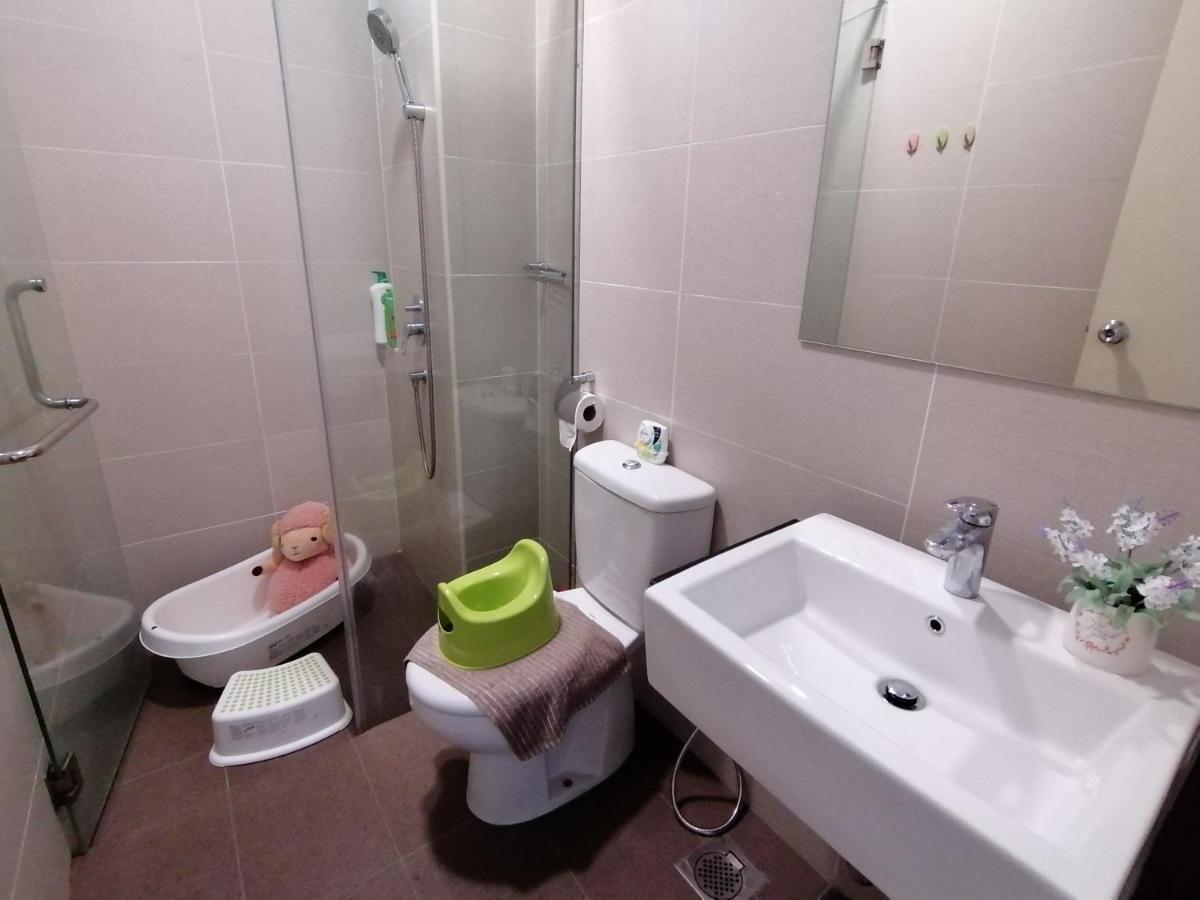 อพาร์ตเมนต์ 2 ห้องนอน 2 ห้องน้ำส่วนตัว ขนาด 99 ตร.ม. – กลางเมืองมะละกา Apartment Malacca ภายนอก รูปภาพ