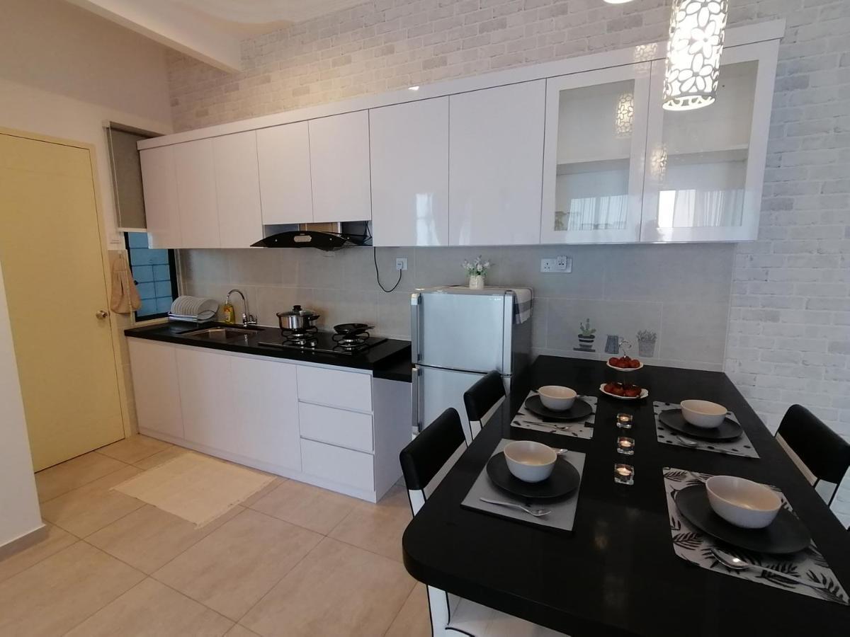 อพาร์ตเมนต์ 2 ห้องนอน 2 ห้องน้ำส่วนตัว ขนาด 99 ตร.ม. – กลางเมืองมะละกา Apartment Malacca ภายนอก รูปภาพ